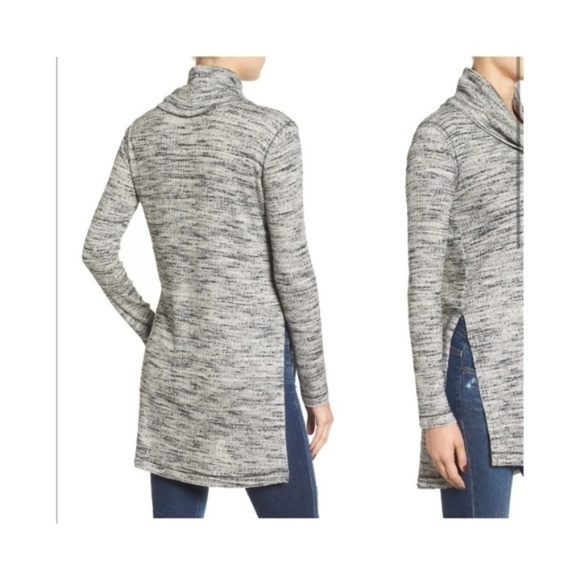 ASTR The Label Gray Cowl Neck Long Sleeve Tunic - Picture 1 of 4